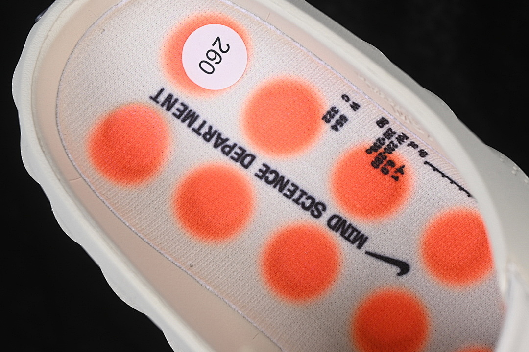 Unbranded [HQ4307-002]-[MIND 001 SLIDE BONE/HYPER CRIMSON/BUFF/CHROME]-[WOMAN:36-38.5]-[MAN:40-47.5] - Image 4