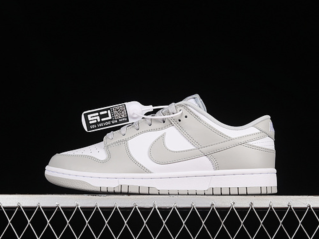 Fear of God [DD1391-103]-[SB DUNK LOW WHITE/GREY FOG]-[WOMAN:36-39]-[MAN:40-46], photo 1