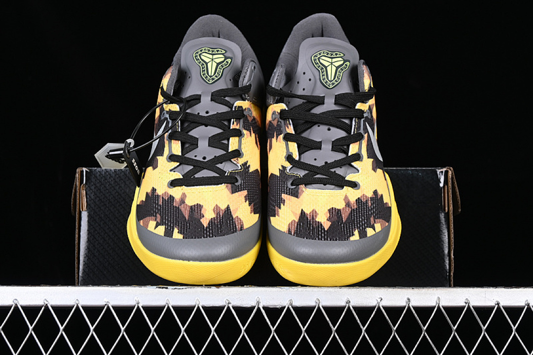 Nike [555286-077]-[KOBE 8 SYSTEM GREY/YELLOW/BLACK]-[MAN:40-46] - Image 14