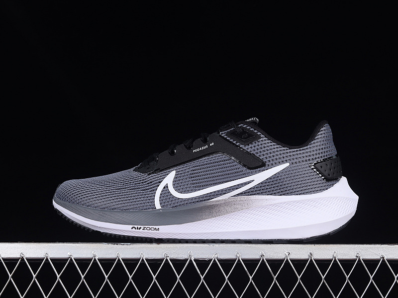 Nike Nike AIR ZOOM PEGASUS 40 BLACK/WHITE/GREY · DV3854-106, photo 1