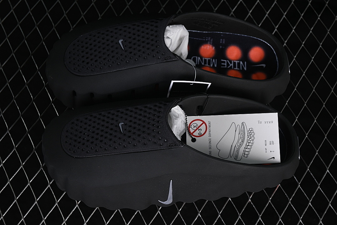 Unbranded [HQ4307-001]-[MIND 001 SLIDE BLACK/HYPER CRIMSON/WHITE/CHROME]-[WOMAN:36-38.5]-[MAN:40-47.5] - Image 10