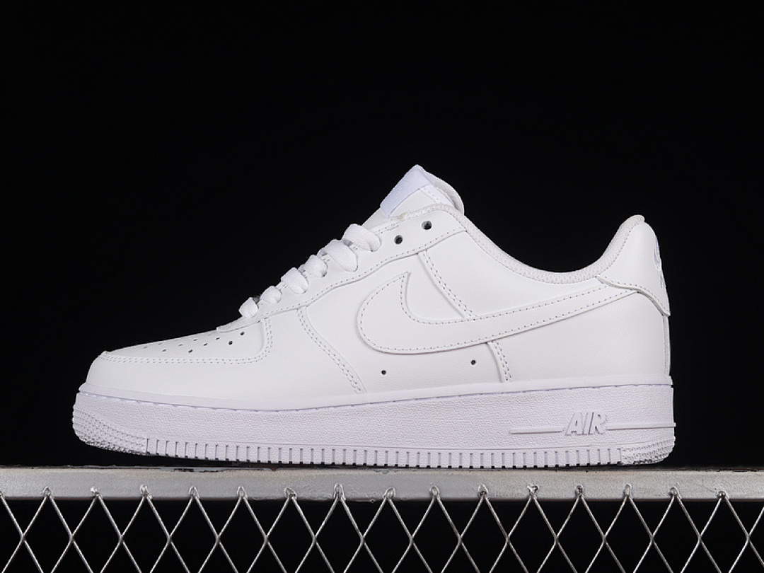 Nike [CW2288-111]-[AIR FORCE 1 LOW 07 WHITE/WHITE/WHITE]-[WOMAN:36-39]-[MAN:40-47.5], photo 1