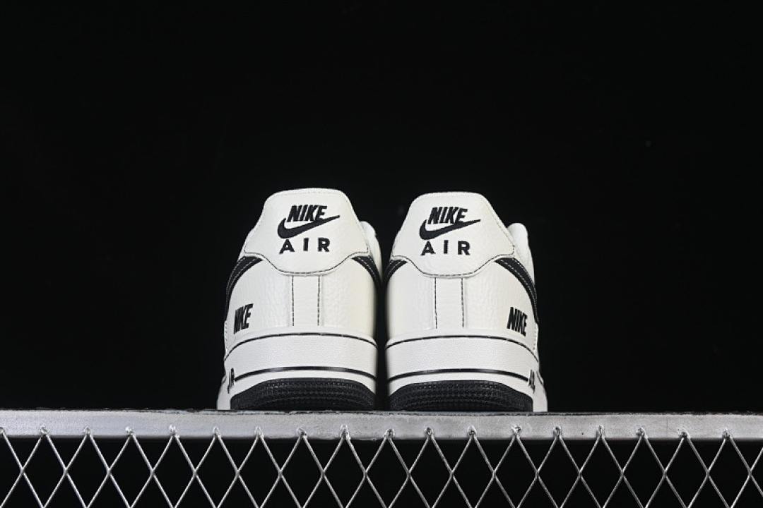 Nike [NH0601-574]-[AIR FORCE 1 07 LOW CASUAL SNEAKERS BLACK/WHITE]-[WOMAN:36-39]-[MAN:40-45] - Image 13