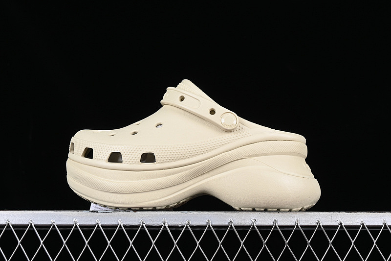 Crocs [CROCS BEACH SANDALS CLOGS BROWN]-[WOMAN:34-40]