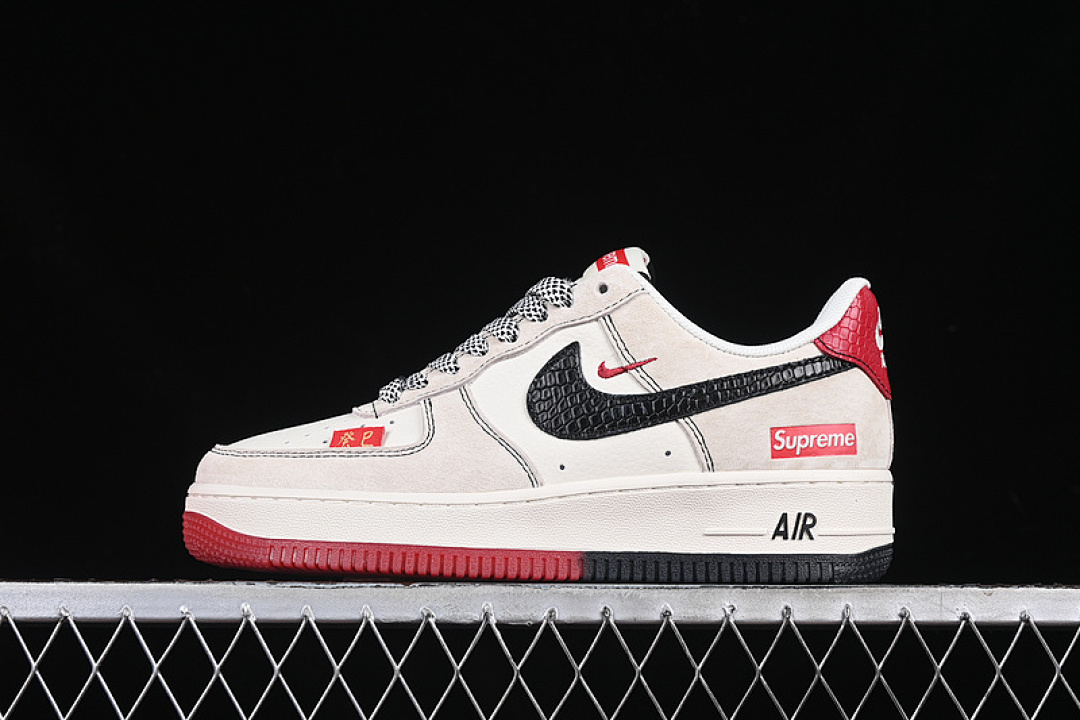 Nike [HH7518-033]-[AIR FORCE 1 07 LOW SUP WHITE/BLACK/RED/GREY]-[WOMAN:36-39]-[MAN:40-45] - Image 2