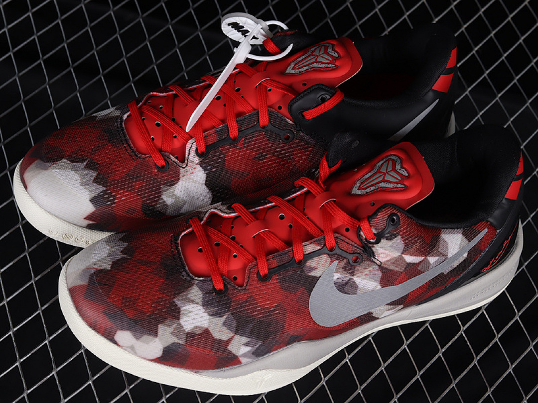 Nike [555035-601]-[KOBE 8 SYSTEM MILK SNAKE UNIVERSITY RED/SAIL-NOBLE RED-PEARL GREY]-[MAN:39-46] - Image 11