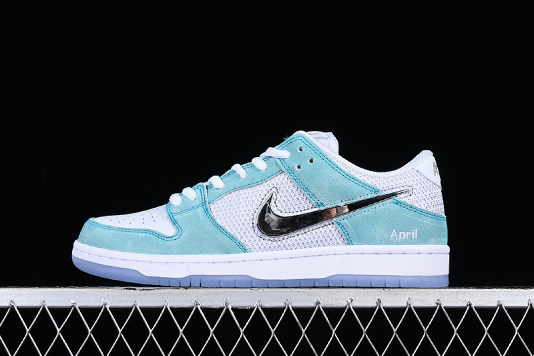 Unbranded [FD2562-400]-[APRIL SKATEBOARDS X DUNK LOW SB TURBO GREEN/METALLIC SILVER/TURBO (GREEN]), photo 1