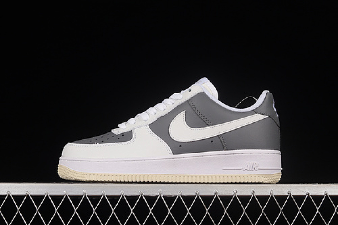 Nike [CW2288-119]-[AIR FORCE 1 07 LOW WHITE/GREY/WHITE]-[WOMAN:36-39]-[MAN:40-45], photo 1