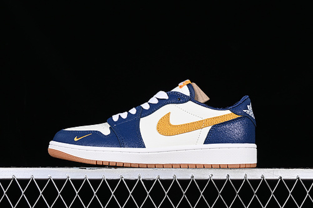 Jordan [CZ0790-103]-[AIR JORDAN 1 LOW OG WHITE/GHOST GREEN/BLACK]-[WOMAN:35.5-39]-[MAN:40-47.5], photo 1