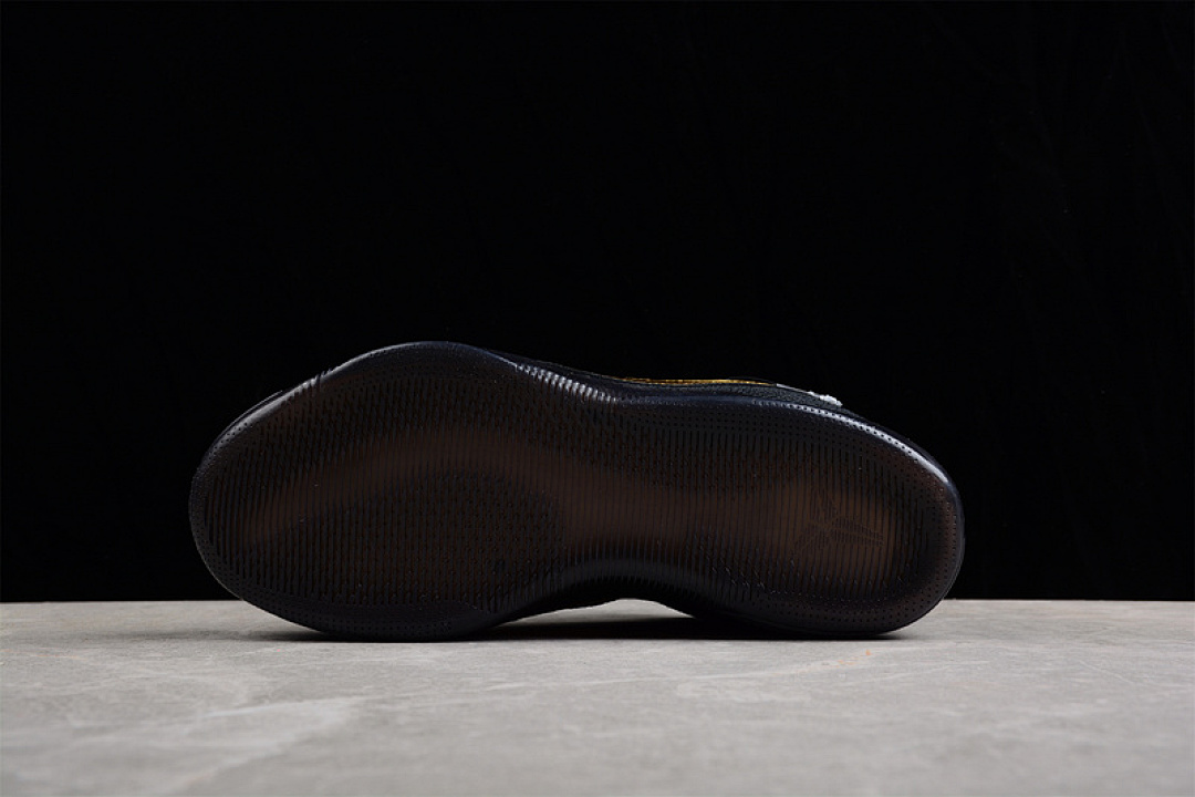 Nike [869459-001]-[KOBE 11 ELITE LOW FADE TO BLACK BLACK/BLACK/GOLD]-[MAN:40-46] - Image 14