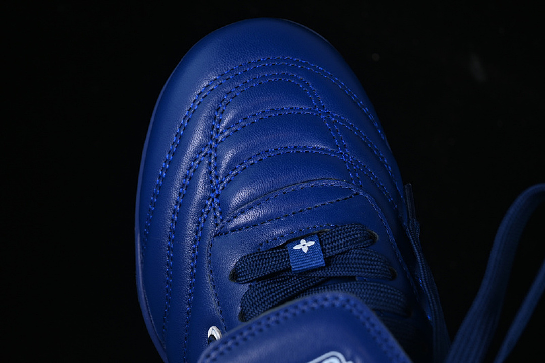 Louis Vuitton [LOUIS VUITTON FOOTPRINT SOCCER 2025 BLUE]-[WOMAN:35-39]-[MAN:40-46] - Image 10