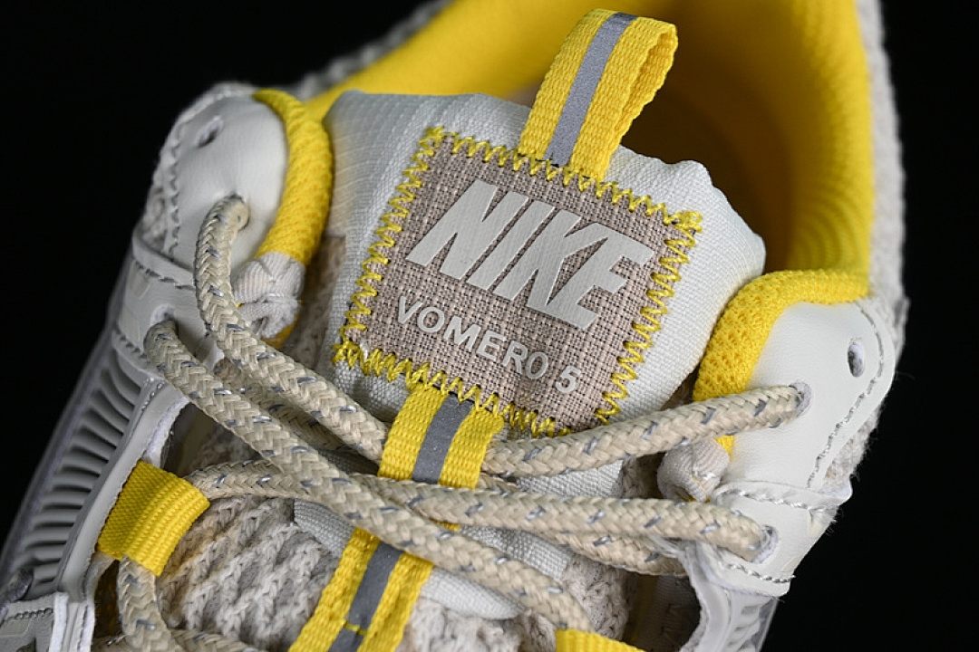 Nike [FJ7694-020]-[AIR ZOOM VOMERO 5 SP LIGHT BONE/SAIL/UNIVERSITY GOLD]-[UNISEX:36-45] - Image 8