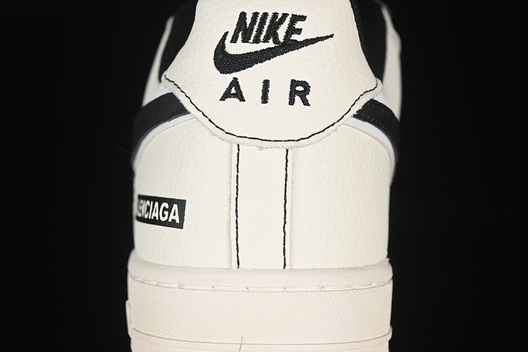 Nike [FR0538-090]-[BA*LEN*CIAGA AIR FORCE 1 07 LOW BLACK/WHITE]-[WOMAN:36-39]-[MAN:40-45] - Image 7