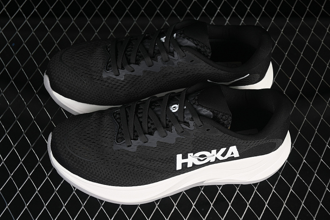On Running [1155131 BWHT]-[HOKA ONE RINCON 4 WHITE/BLACK]-[WOMAN:36-39]-[MAN:40-46] - Image 11