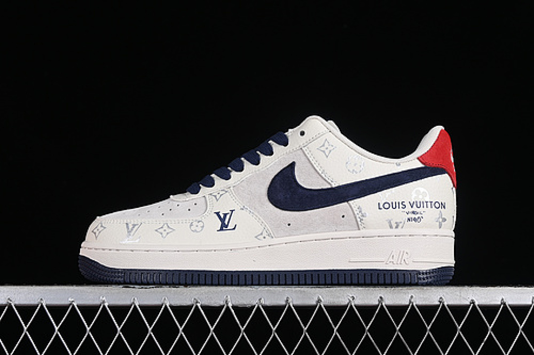 Nike Nike AIR FORCE 1 07 LOW L*V OFF WHITE/BLUE/GREY · FN0366-102, photo 1