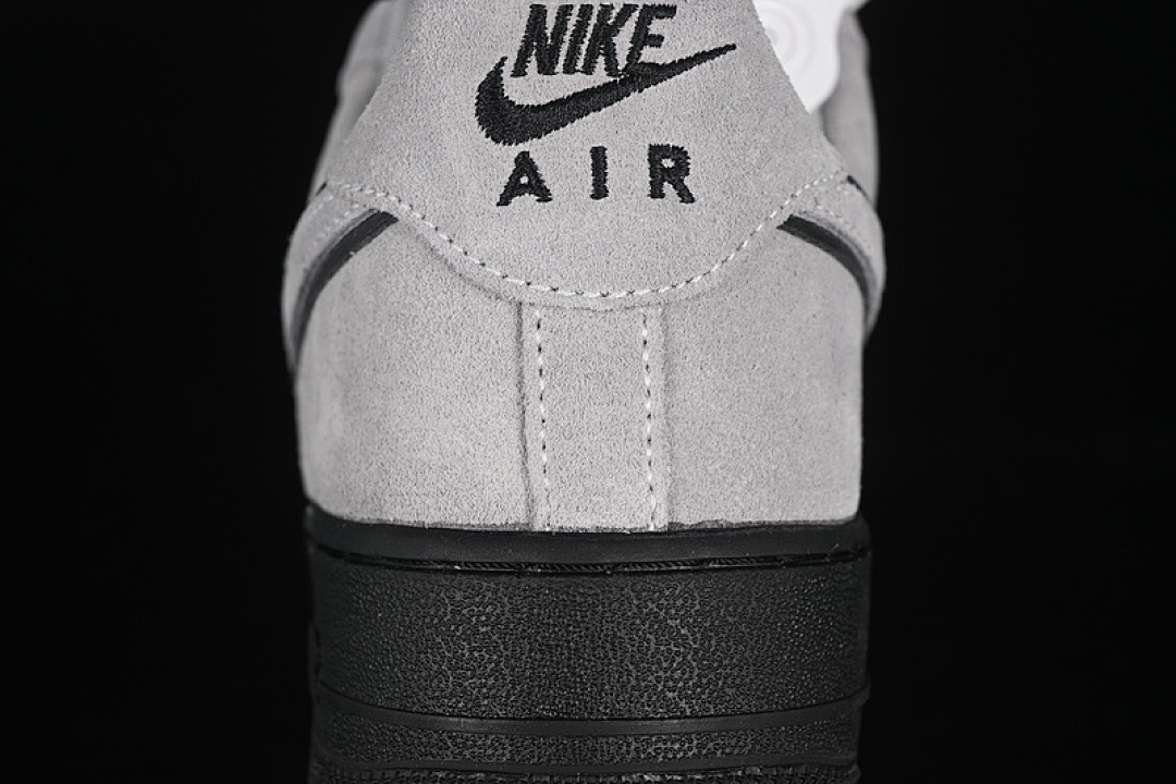 Nike [HQ1966-001]-[AIR FORCE 1 07 LOW LIGHT SMOKE GREY/BLACK]-[WOMAN:36-39]-[MAN:40-45] - Image 6
