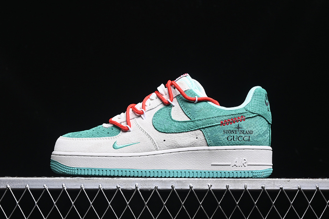 Nike [DF0188-010]-[AIR FORCE 1 07 LOW WHITE/GREEN/RED]-[WOMAN:36-39]-[MAN:40-45], photo 1