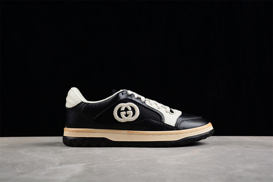 Gucci [MAC80]-[GU*CCI THROWS IT BACK WITH THE RETRO-INSPIRED WHITE/BLACK]-[WOMAN:35-39]-[MAN:40-44] - Image 15