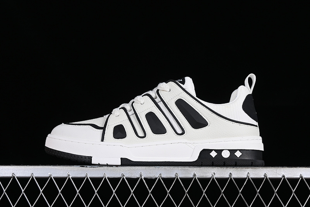 Unbranded [L*V WHITE/BLACK]-[MAN:38-44], photo 1