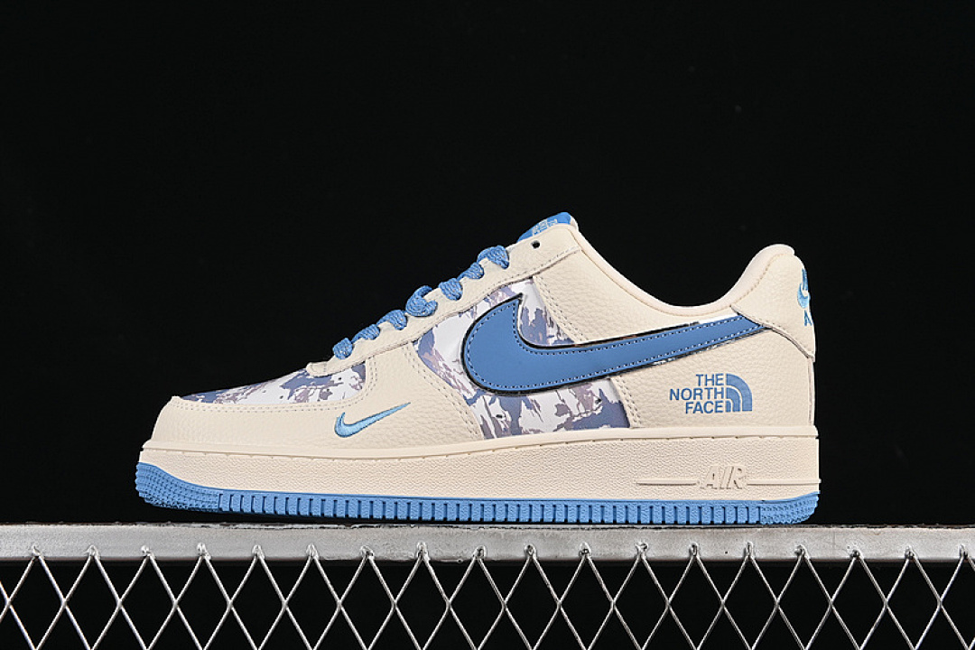 Nike Nike AIR FORCE 1 07 LOW WHITE/BLUE · KJ1688-003, photo 1