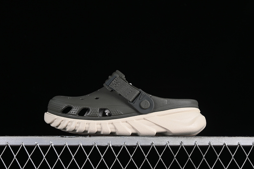 Crocs [CROCS DUET MAX CLOG GREY/BLACK]-[WOMAN:36-39]-[MAN:40-46] - Image 12