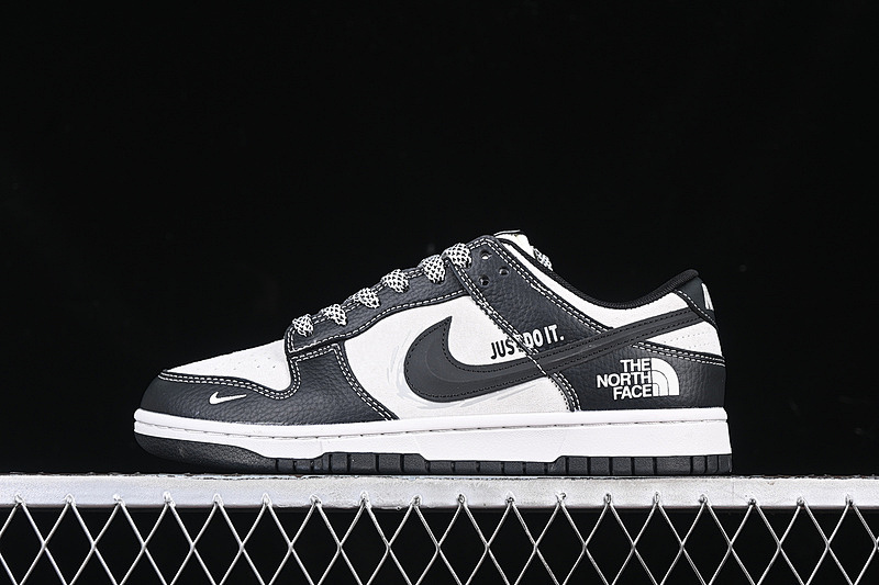 Nike SB DUNK LOW WHITE/GREY/BLACK · DM6868-028, photo 1