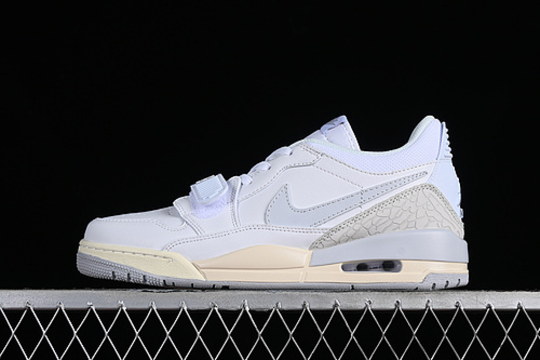 Jordan AIR Jordan LEGACY AJ312 LOW WHITE/GREY/BLUE · HJ3483-101, photo 1