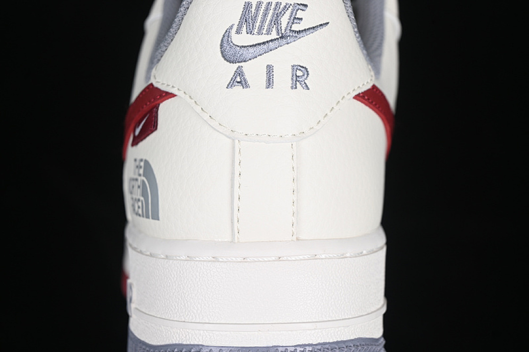 Nike [DM6688-047]-[AIR FORCE 1 07 LOW WHITE/GREY/RED]-[WOMAN:36-39]-[MAN:40-45] - Image 7