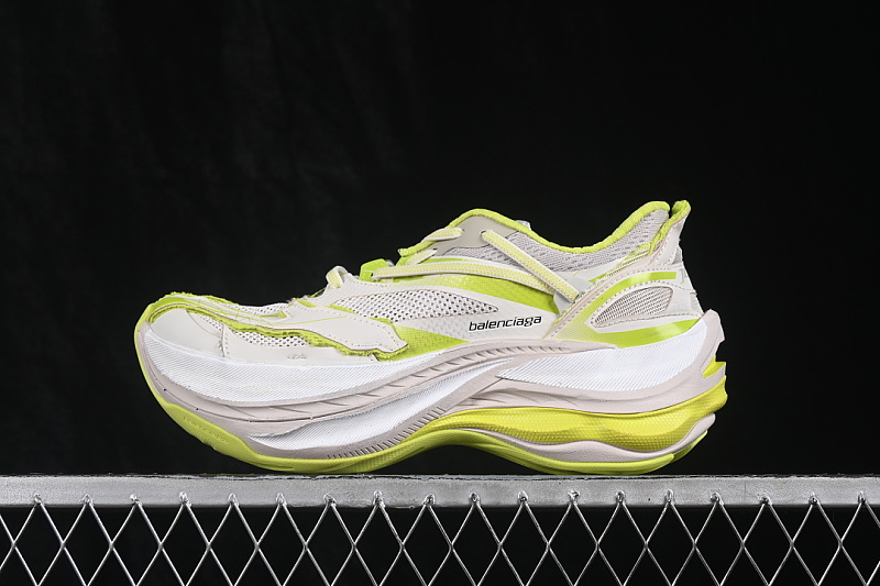 Balenciaga Balenciaga THICK SOLED LOW TOP DAD SHOES GRASS GREEN/WHITE · WMRTN9197, photo 1