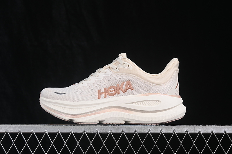 On Running On Running HOKA ONE BONDI 9 OAT MILK/ROSE GOLD · 1162012-OSG, photo 1