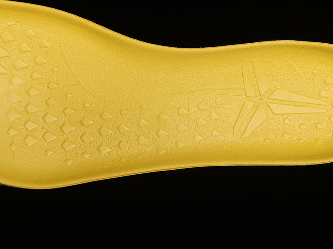 Nike [555286-077]-[KOBE 8 SYSTEM BLACK/ELECTRIC YELLOW-GREY]-[MAN:39-46] - Image 3