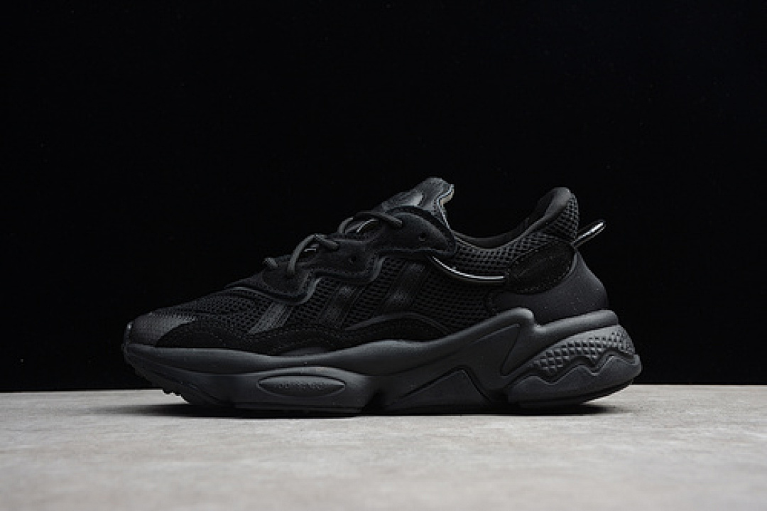 Unbranded [59-57-66]-[EE7010]-[OZWEEGO SHOES CORE BLACK/CORE BLACK/GREY]-[WOMAN:36-39]-[MAN:40-45], photo 1