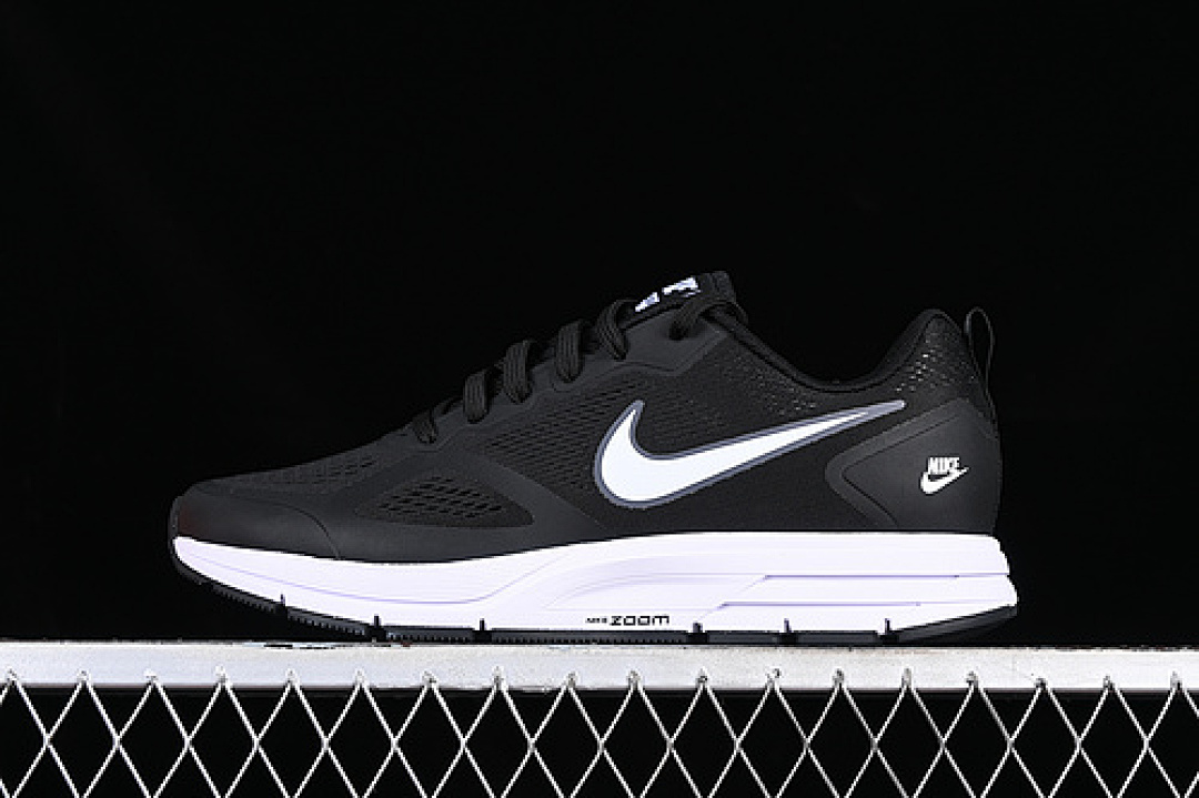Nike [AQ6219-002]-[AIR ZOOM PEGASUS 26X WHITE/BLACK]-[MAN:39-45] - Image 2