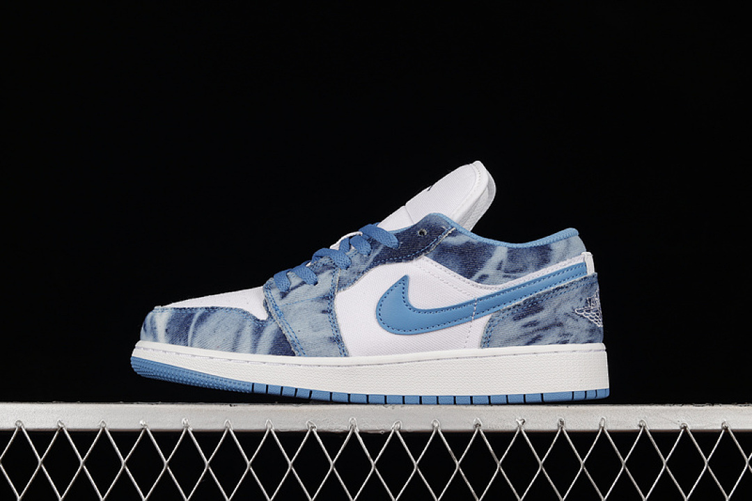 Jordan [DM8947-100]-[AIR JORDAN 1 LOW GS WASHED DENIM WHITE/DUTCH BLUE/WHITE]-[WOMAN:35.5-40], photo 1