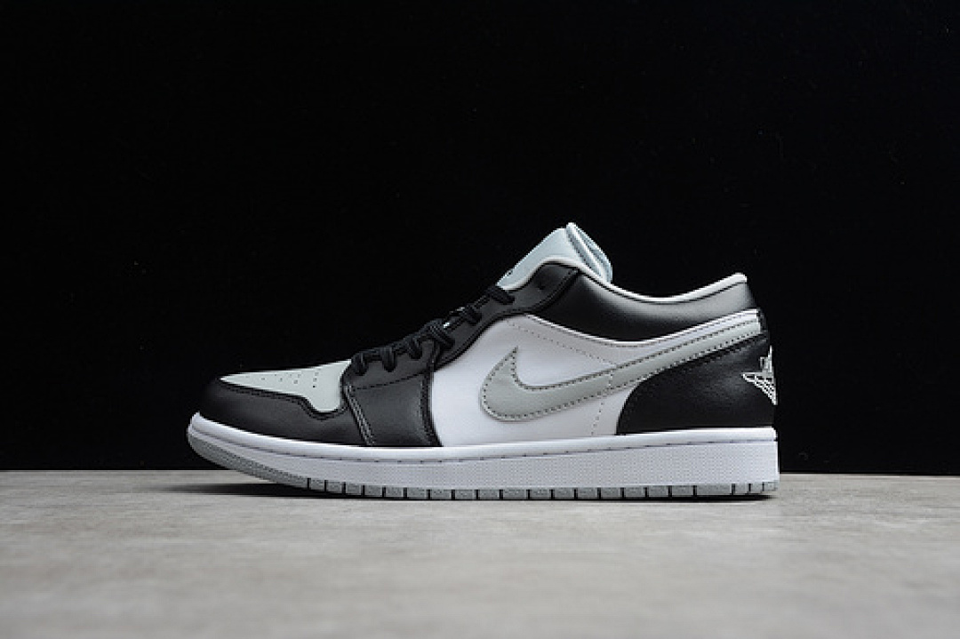 Jordan [553558-039]-[AIR JORDAN 1 LOW BLACK/BLACK-LIGHT SMOKE GREY-WHITE]-[MAN:40-45], photo 1