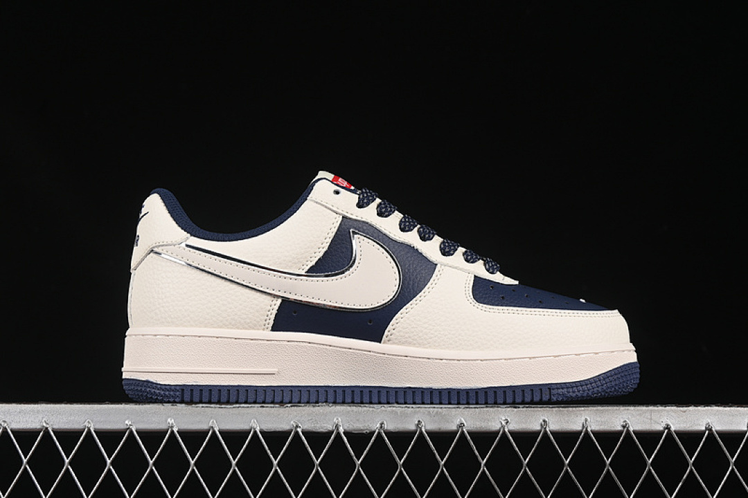 Nike [HH7518-057]-[AIR FORCE 1 07 LOW SUPREME OFF WHITE/BLUE/RED]-[WOMAN:36-39]-[MAN:40-45] - Image 16