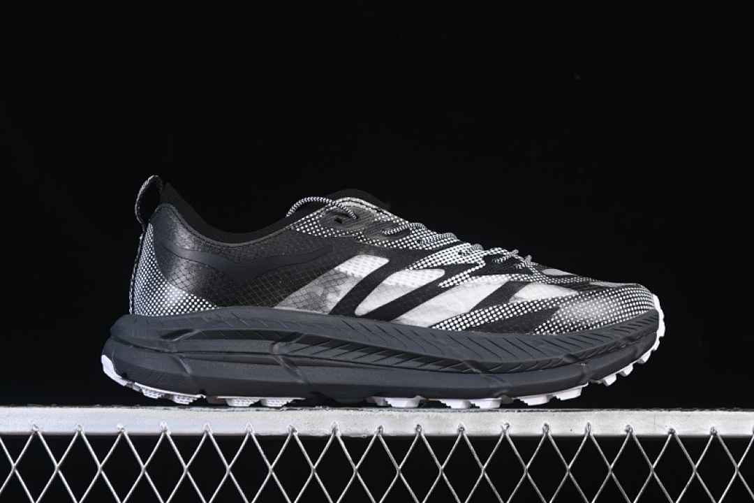 Hoka [1168971 BWHT]-[HOKA MAFATE SPEED 4 LITE BLACK/WHITE]-[WOMAN:36-39]-[MAN:40-45] - Image 16