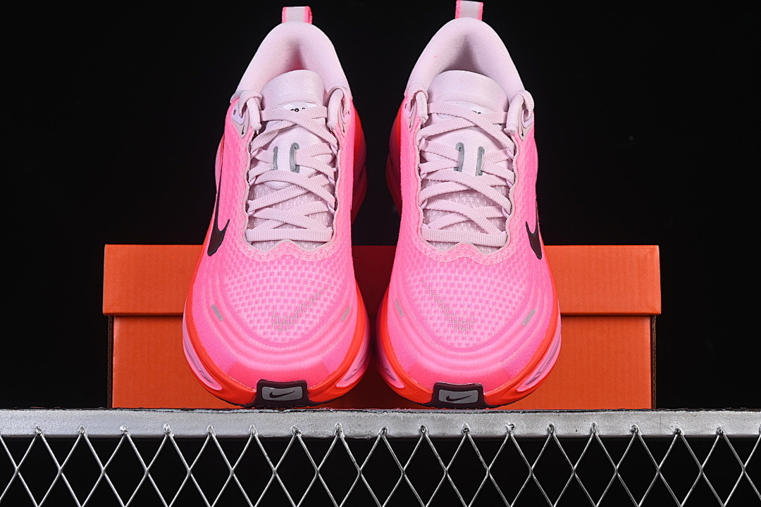 Nike [HV8154-604]-[VOMERO PLUS HYPER PINK/BURGUNDY CRUSH/BRIGHT CRIMSON]-[WOMAN:36-39]-[MAN:40] - Image 13