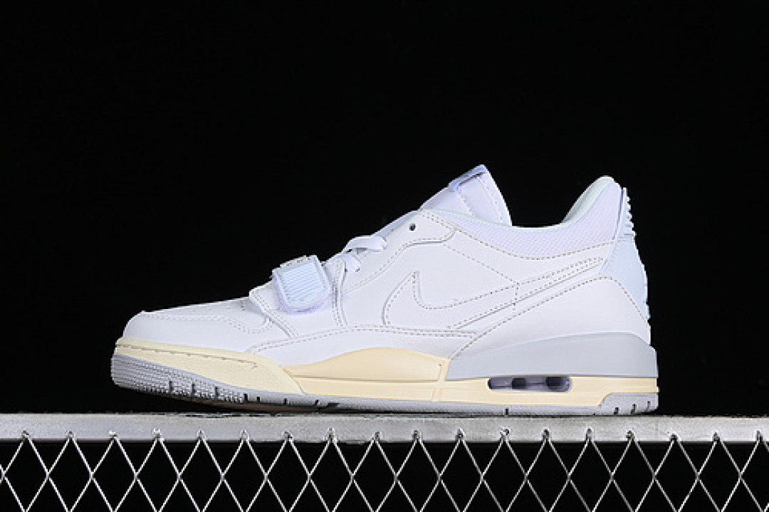 Jordan [HJ9199-111]-[AIR JORDAN LEGACY AJ312 LOW WHITE/GREY]-[WOMAN:36-39]-[MAN:40-46], photo 1