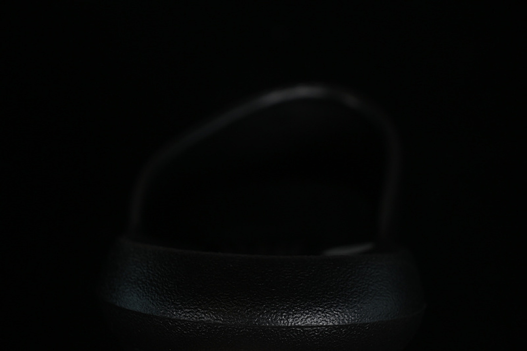 Nike [CZ5478-001]-[VICTORI ONE SHOWER SLIDE POLKA SWOOSH BLACK/BLACK/WHITE]-[MAN:40-45] - Image 5