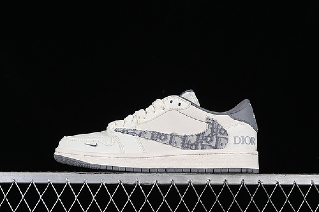 Jordan [DM6688-603]-[TRAVIS SCOTT X FRAGMENT DESIGN AIR JORDAN 1 LOW OG SP OFF WHITE/GREY]-[36-45], photo 1