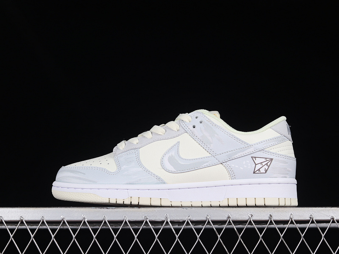 Unbranded [NB2206-218]-[DUNK LOW PAPER AIRPLANE BEIGE GREY]-[UNISEX:36-45], photo 1