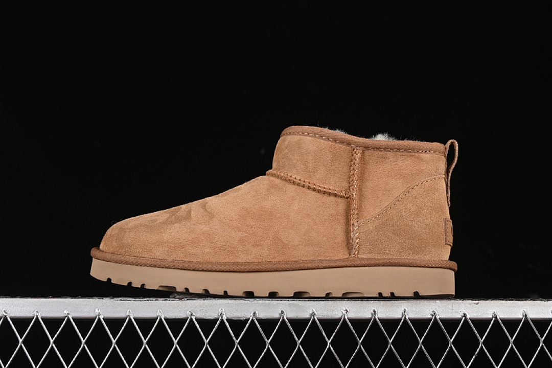 UGG UGG CLASSIC ULTRA MINI MAROOM · 1116109, photo 1