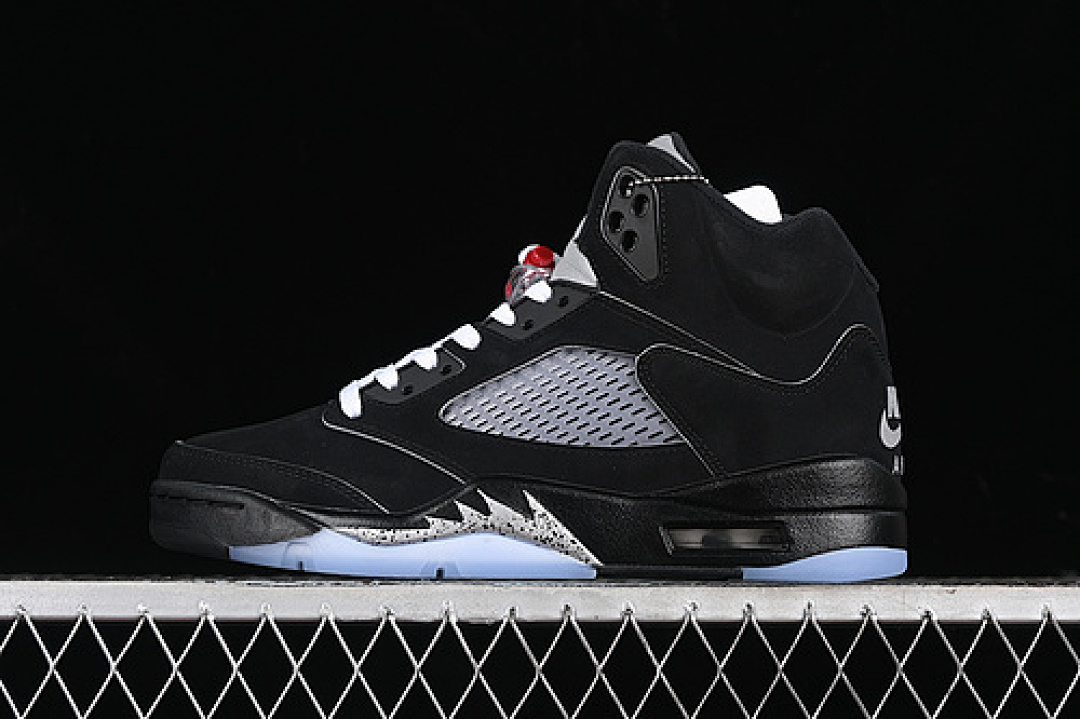Jordan [HF3975-001]-[AIR JORDAN 5 BLACK METALLIC REIMAGINED BLACK/WHITE/METALLIC SILVER/FIRE (RED]), photo 1