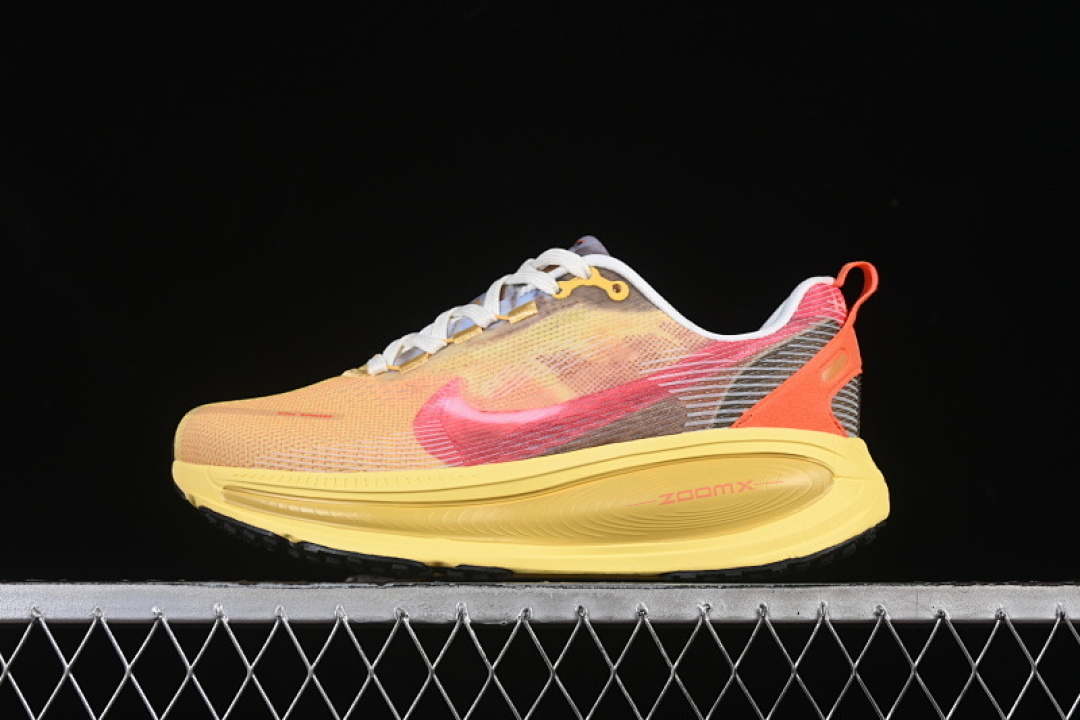 Nike [IH3576-999]-[VOMERO 18 SE MULTI-COLOR/VIVID SULFUR/DARK SULFUR]-[WOMAN:36-39]-[MAN:40-46], photo 1
