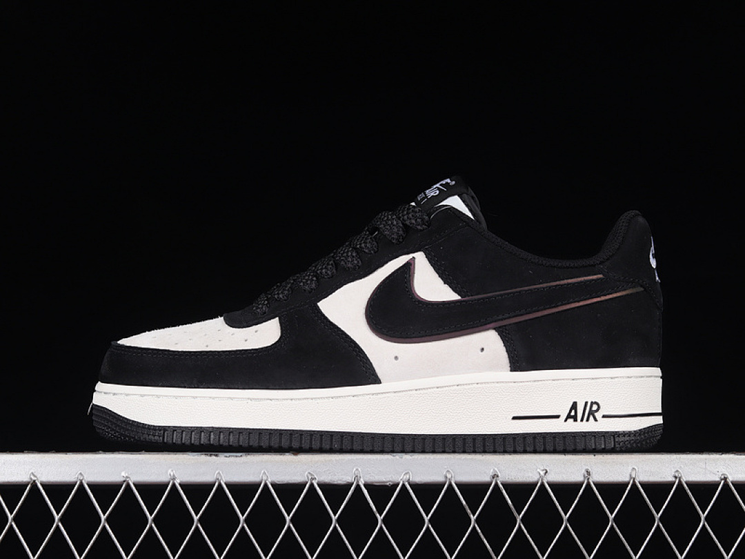 Nike Nike AIR FORCE 1 07 LOW WHITE/BLACK · MX0820-502, photo 1