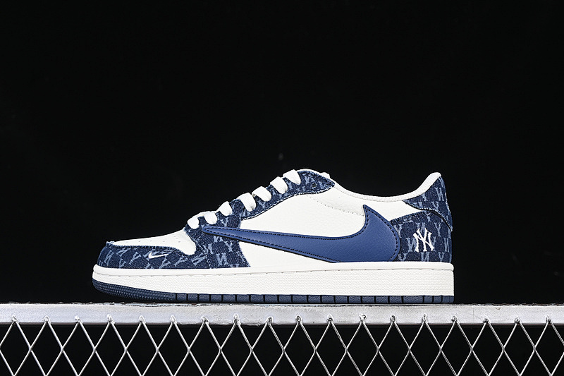 Jordan TRAVIS SCOTT X FRAGMENT DESIGN AIR Jordan 1 LOW OG SP WHITE/BLUE · DM7866-051, photo 1