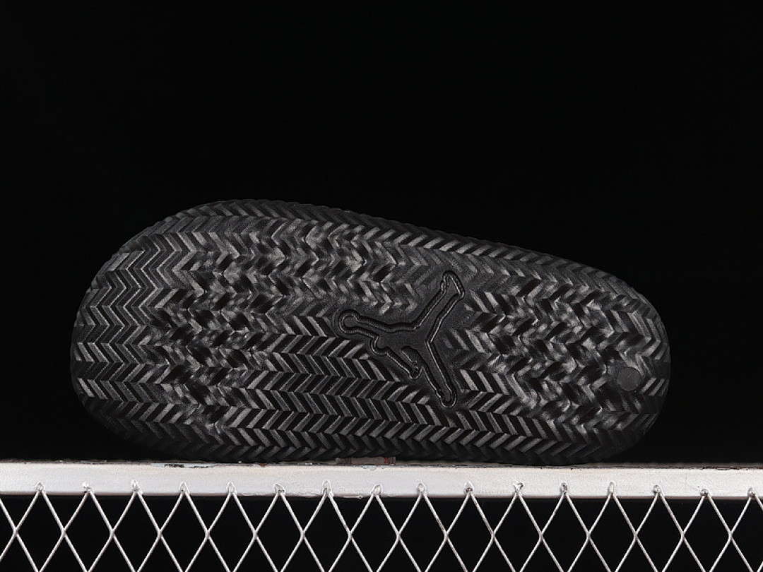 Jordan [DC9835-060]-[AIR JORDAN PLAY SLIDE BLACK/PHOTON DUST/OFF NOIR/UNIVERSITY RED]-[UNISEZ:36-45] - Image 13