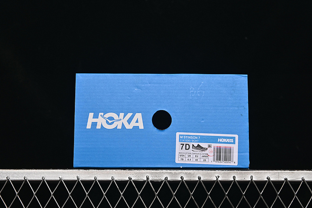 On Running [1141530 BCKT]-[HOKA ONE STINSON 7 GREY/BLACK]-[WOMAN:36-39]-[MAN:40-45] - Image 11