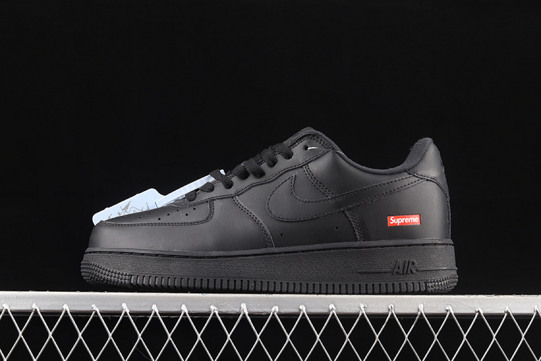 Nike [CU9225-001]-[SUPREME X AIR FORCE 1 LOW BOX LOGO (BLACK/BLACK/BLACK]-[UNSIEX:36-47.5]), photo 1